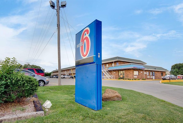 Discount [90% Off] Motel 6 Helena United States | Super 8 Hotel Goodyear Az